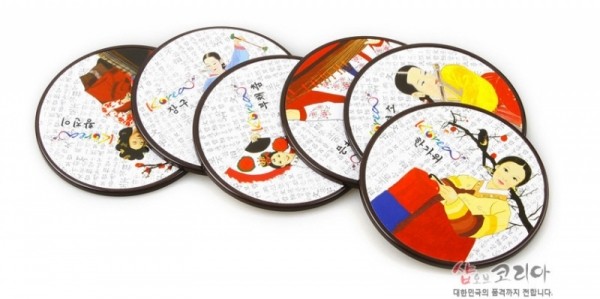 전통컵받침-미인도 - 한국 미인도가 담겨 있는 컵받침