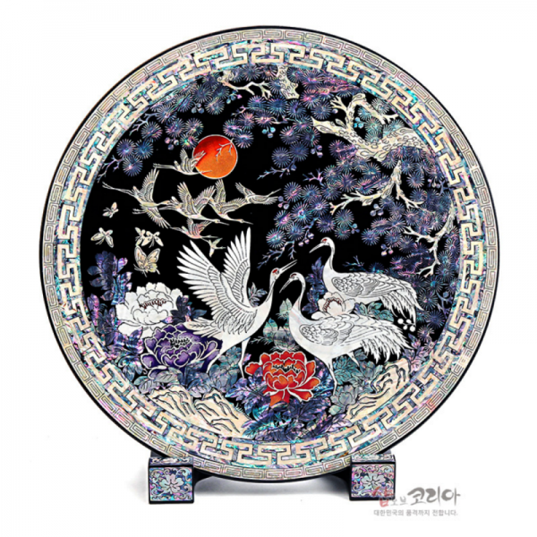 나전칠기 쟁반 - 송학도(흑) - 송학도 무늬의 나전칠기 장식품