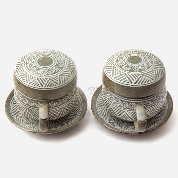 분청2인다기잔세트-국화문 - 분청기법을 사용한 다기잔