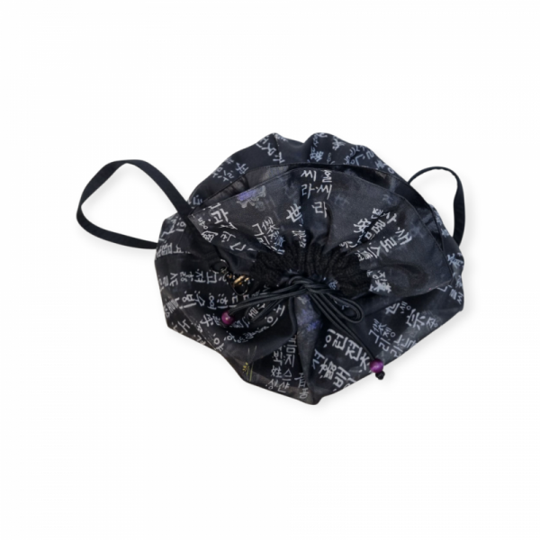 훈민정음 버킷백 - 한글의 독창적인 디자인을  편안한 가방으로 만든 제품