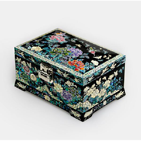 좌보석함大-화조나비(흑) - 자개로 피어난 꽃이 아름다운 보석함