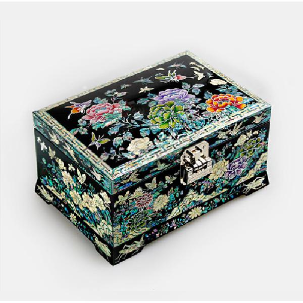 좌보석함大-화조나비(흑) - 자개로 피어난 꽃이 아름다운 보석함